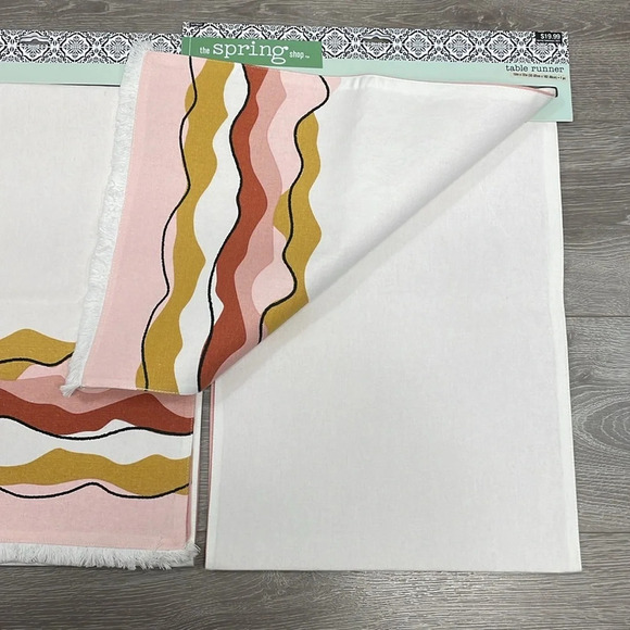 NWT bundle of 2 The Spring Shop Boho Table Runners and 1 Placemat Aloe Vera - Picture 4 of 11